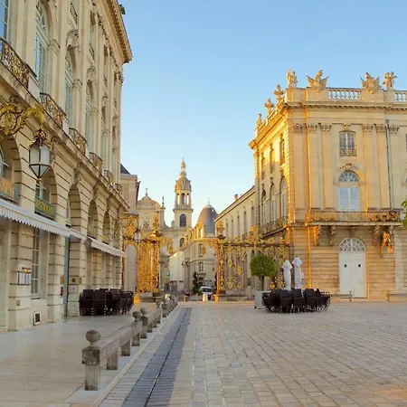 公寓 Moderne A 5 Min De La Place Stanislas *