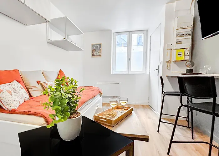 Moderne A 5 Min De La Place Stanislas Daire