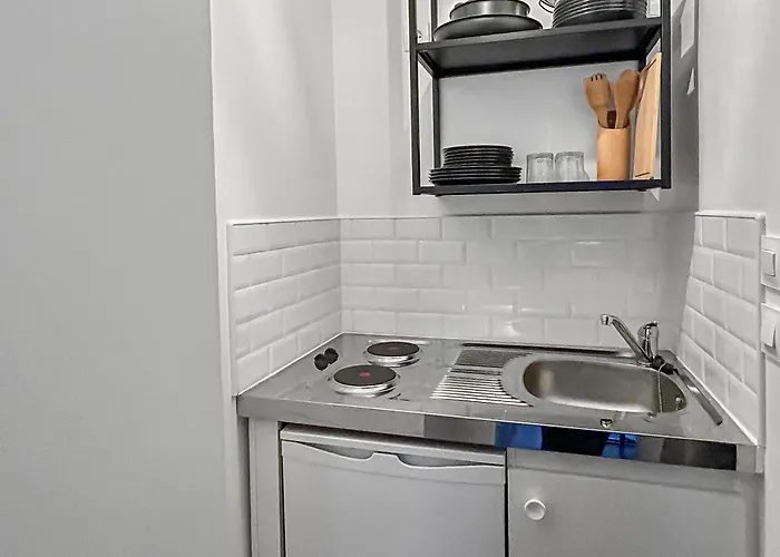 Moderne A 5 Min De La Place Stanislas Daire